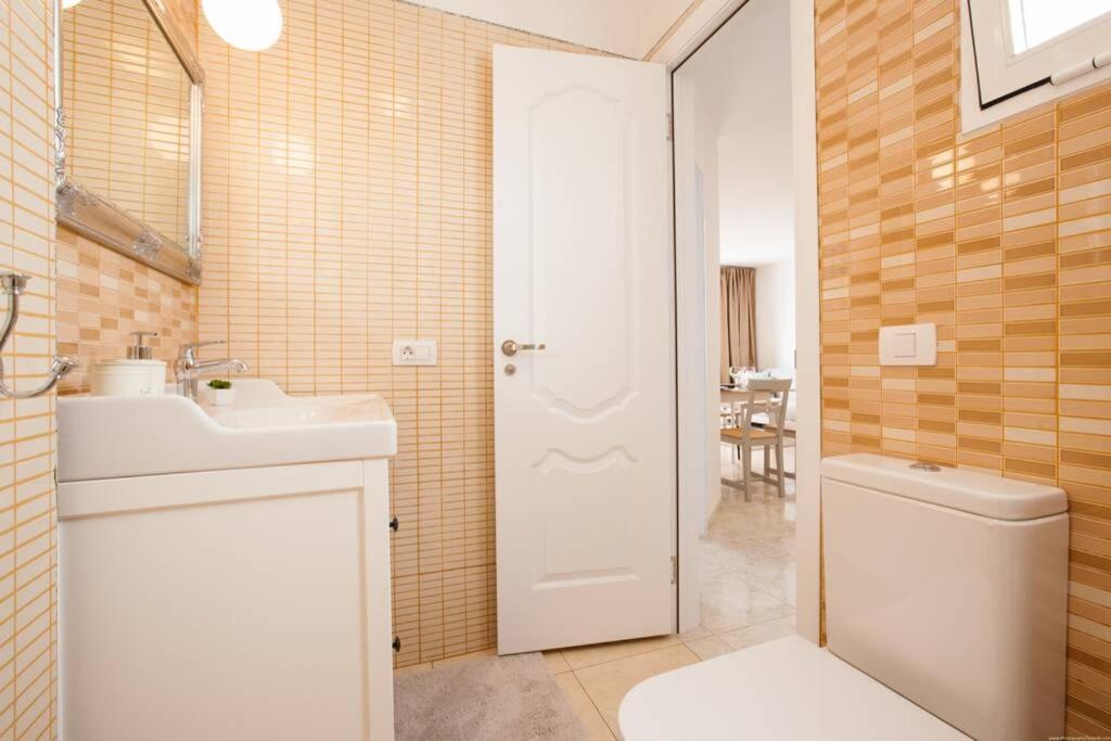 Apartment Laura Playa La Arena Puerto de Santiago  Exteriör bild